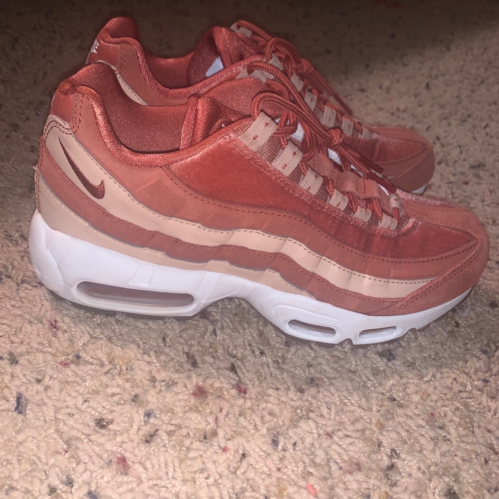Air max 95 Dusty Peach Sauce